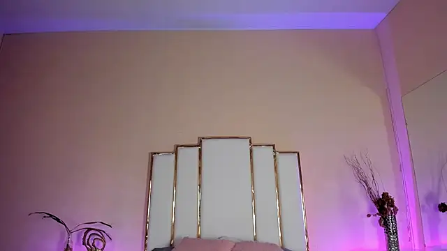 AnnaSwift  online show from November 2025 04:01:02 AM