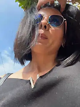 SaraMistick online show from December 2025 02:23:02 PM