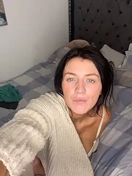 Snapshot of LolaReaX chatting on February 2026 07:45:02 AM LolaReaX online show from February 2026 07:45:02 AM