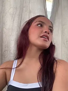 Snapshot of AuroraPink_ chatting on October 2025 09:59:01 PM AuroraPink online show from October 2025 09:59:01 PM