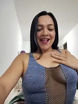 LindaSalo33 online show from October 2025 02:31:02 AM