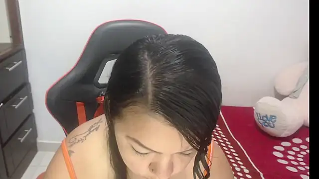 emily sexxx online show from April 2026 06:27:01 AM