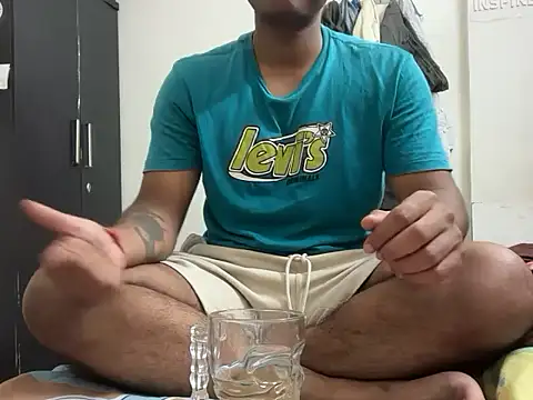 YourBlackBull online show from November 2025 07:13:01 PM