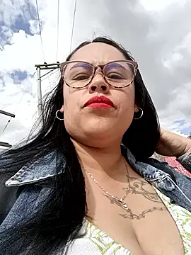 Italia 12 online show from November 2025 07:38:01 PM