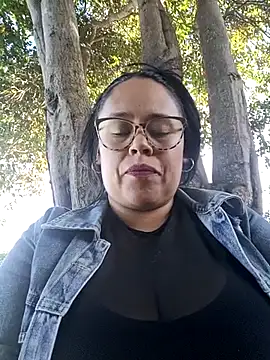 Italia 12 online show from November 2025 09:05:02 PM