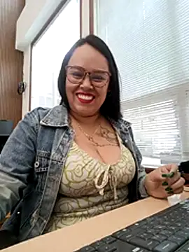 Italia 12 online show from December 2025 02:01:01 PM