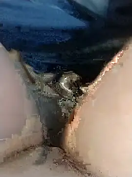 Snapshot of ShopeUN7 chatting on April 2026 08:37:01 PM ShopeUN7 online show from April 2026 08:37:01 PM