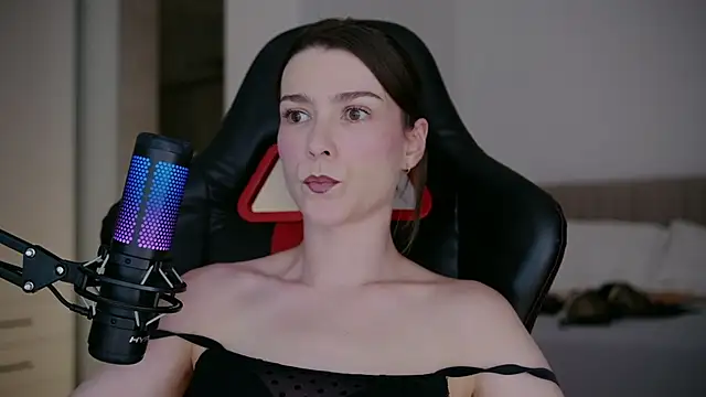 WowHelloAlice online show from March 2026 11:18:01 PM