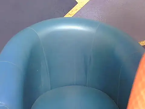 shiny-krisha online show from October 2025 04:23:02 AM