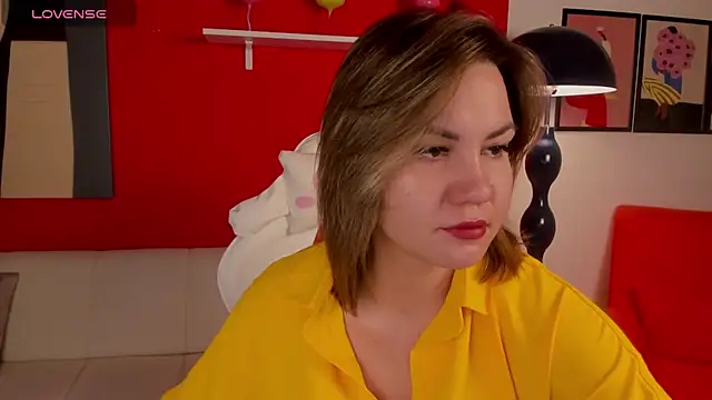 AriaEven online show from November 2025 03:20:01 AM