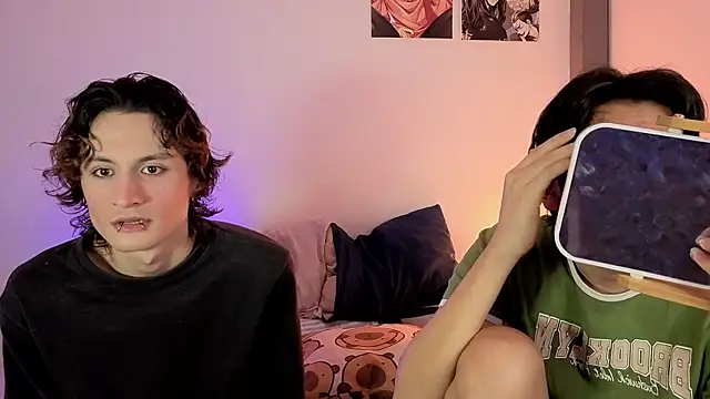 Darcy and Stolas online show from May 2026 10:28:01 PM