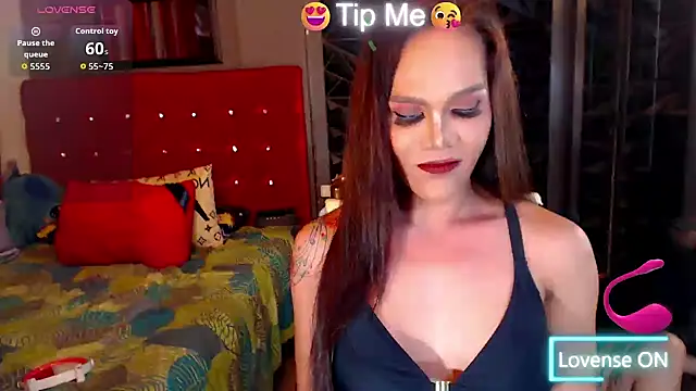 Snapshot of BombshellMARIA chatting on March 2026 07:44:01 AM BombshellMARIA online show from March 2026 07:44:01 AM