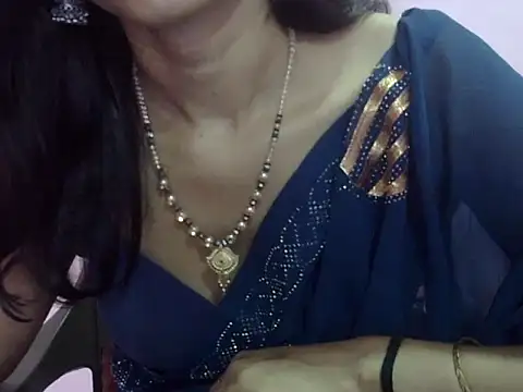 Snapshot of Laila_Cute chatting on May 2026 04:17:01 AM Laila Cute online show from May 2026 04:17:01 AM