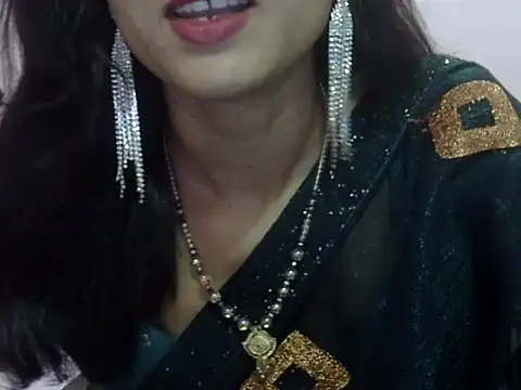 Snapshot of Laila_Cute chatting on May 2026 04:21:02 AM Laila Cute online show from May 2026 04:21:02 AM