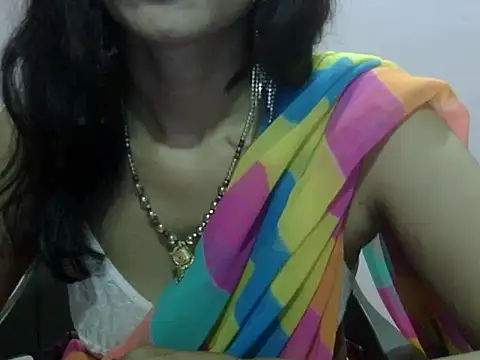 Snapshot of Laila_Cute chatting on June 2026 04:44:01 PM Laila Cute online show from June 2026 04:44:01 PM