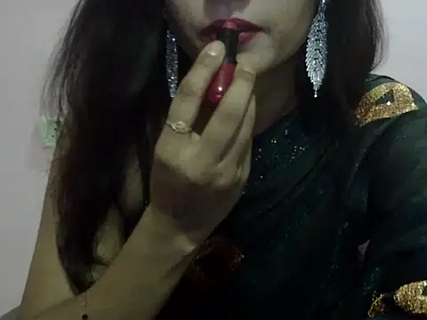 Snapshot of Laila_Cute chatting on June 2026 04:06:01 PM Laila Cute online show from June 2026 04:06:01 PM