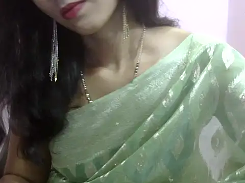 Laila Cute online show from July 2026 03:18:02 PM