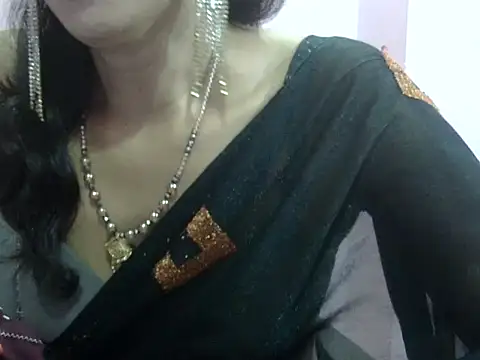 Laila Cute online show from July 2026 03:28:01 PM
