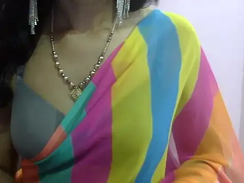 Laila Cute online show from July 2026 05:00:01 PM