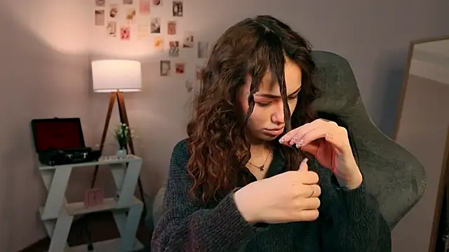 branchwithflowerss online show from November 2025 12:06:01 PM