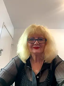 BoloshkaBlonda online show from October 2025 10:00:02 AM