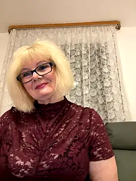 BoloshkaBlonda online show from November 2025 06:48:02 PM