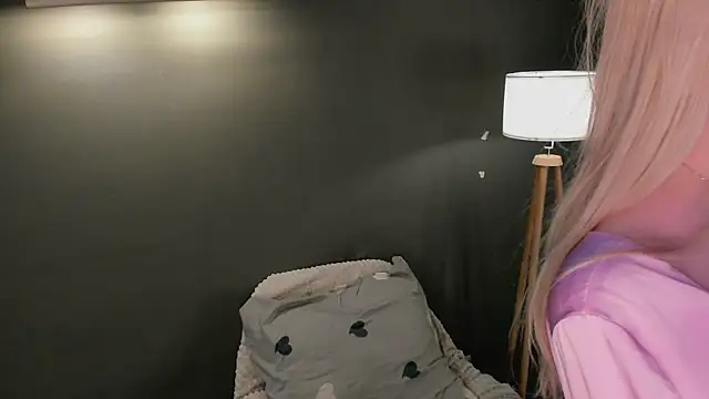 Snapshot of PocketDollX chatting on June 2026 04:55:01 PM PocketDollX online show from June 2026 04:55:01 PM