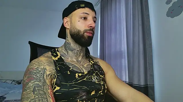 MasculineGuy99 online show from December 2025 09:36:02 AM