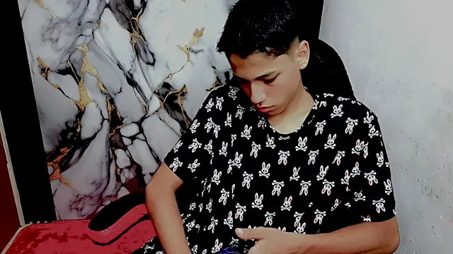 Snapshot of Im_david02 chatting on February 2026 01:16:01 PM Im david02 online show from February 2026 01:16:01 PM