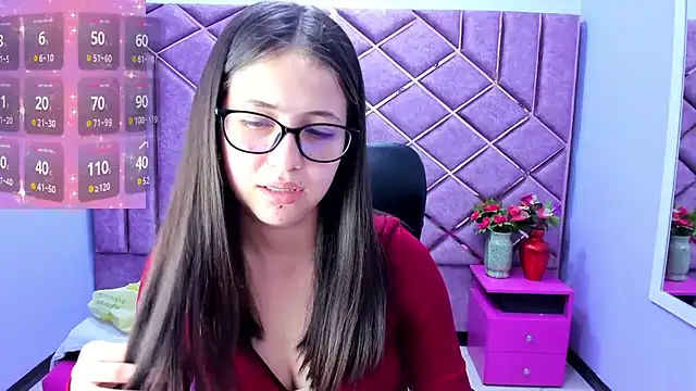 Snapshot of sarah_sweett_ chatting on April 2026 03:17:01 PM sarah sweett online show from April 2026 03:17:01 PM