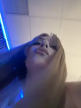 RollDolls online show from October 2025 05:08:02 AM