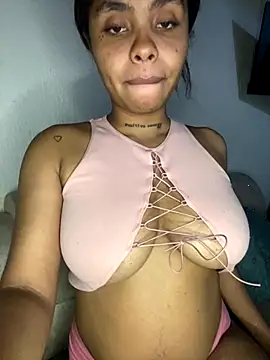 Snapshot of Itanydiorr chatting on December 2025 11:20:01 PM Itanydiorr online show from December 2025 11:20:01 PM