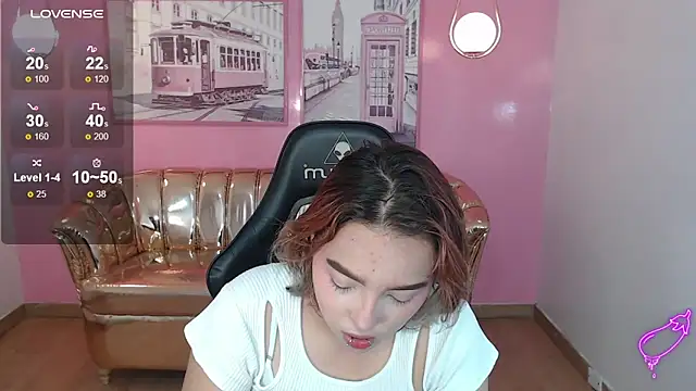 mia foster t online show from November 2025 12:53:01 PM