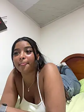 mitschellfox21 online show from November 2025 09:14:02 PM