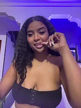 mitschellfox21 online show from November 2025 02:24:01 AM