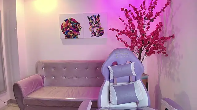 Summer miller online show from March 2026 11:29:02 AM