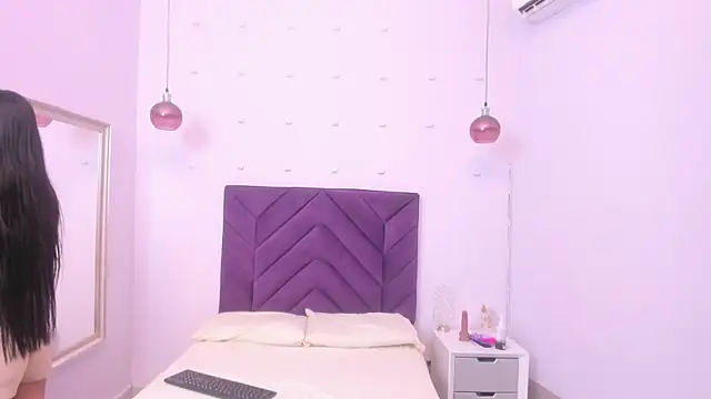 Nahomycarterr online show from October 2025 07:36:02 PM