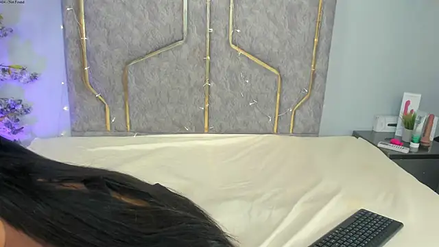 Nahomycarterr online show from November 2025 07:47:01 PM