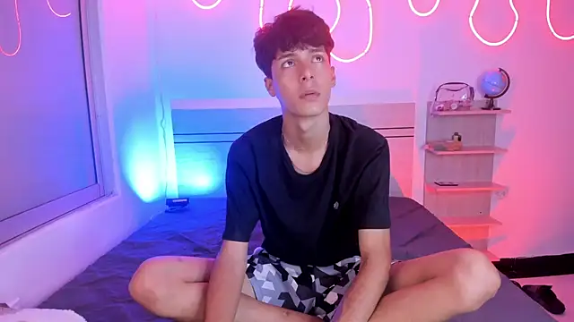 luccas ferreira online show from November 2025 07:35:02 PM