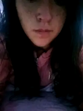Snapshot of riVlUna chatting on October 2025 02:07:01 PM riVlUna online show from October 2025 02:07:01 PM