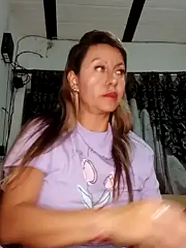 Snapshot of GisellTorres36 chatting on April 2026 04:16:01 AM GisellTorres36 online show from April 2026 04:16:01 AM
