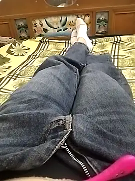 Lili 2love online show from October 2025 12:41:02 AM