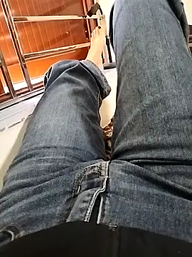 Lili 2love online show from November 2025 01:48:01 AM