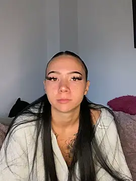 Snapshot of YoungZoexx chatting on October 2025 07:17:01 AM YoungZoexx online show from October 2025 07:17:01 AM