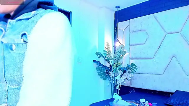 Snapshot of Julieta_Slav3 chatting on May 2026 08:58:02 PM Julieta Slav3 online show from May 2026 08:58:02 PM