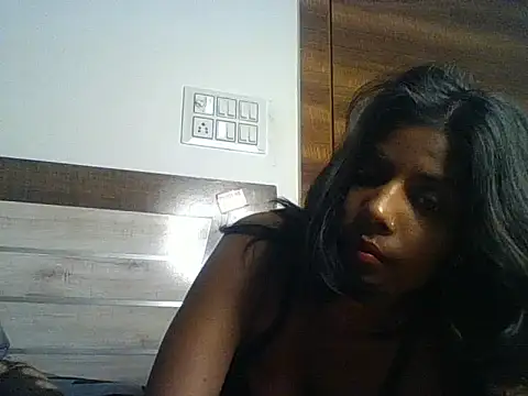 Snapshot of zoya_your chatting on April 2026 05:43:02 PM zoya your online show from April 2026 05:43:02 PM