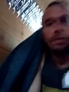 LetMeLiqU online show from March 2026 03:28:01 PM