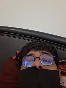 UsurpedThaw online show from November 2025 02:33:02 AM