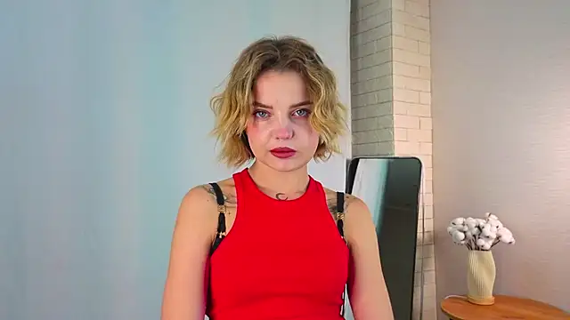 FeliceSpigner online show from October 2025 03:14:01 PM