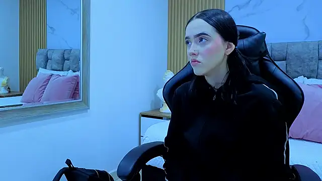 angel  kiss online show from October 2025 11:38:01 AM